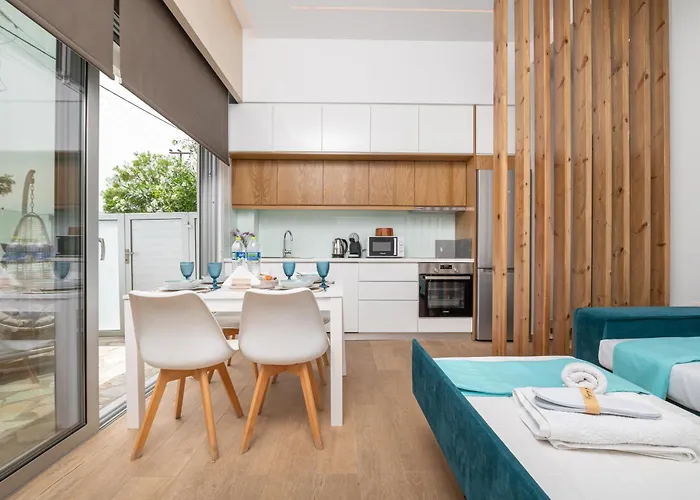 Hyacinthus Executive Suite 5 Min To Beach