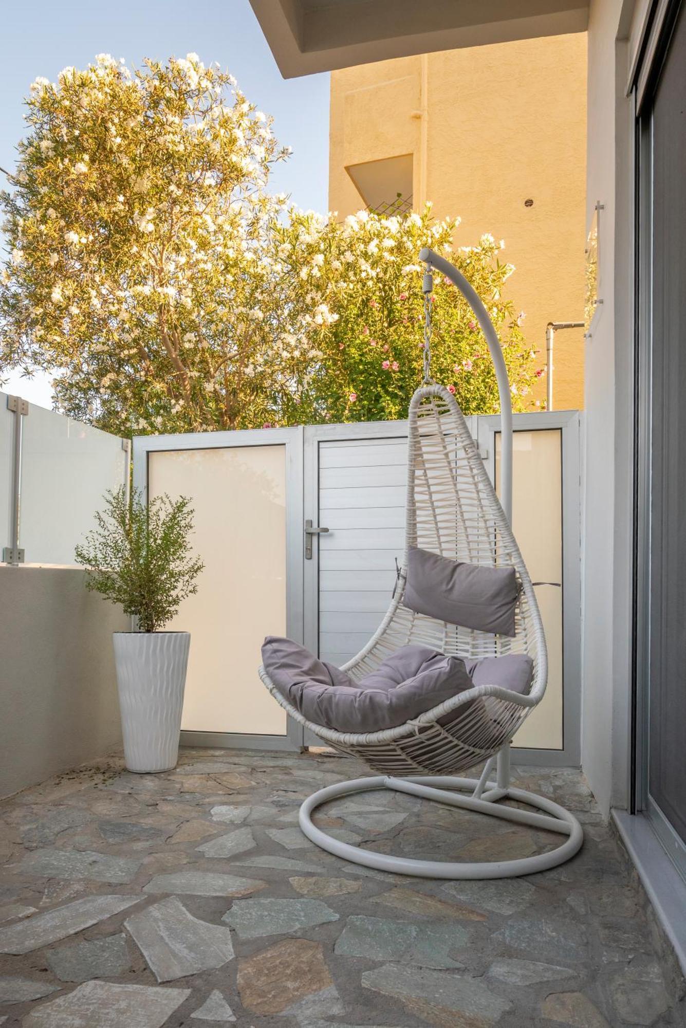 Hyacinthus Executive 5 Min To Apartment