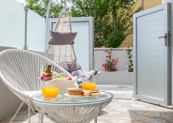 Hyacinthus Executive Suite 5 Min To Beach